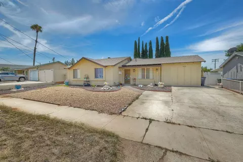 965 Spinel Ave, El Cajon, CA 92021 photo 2