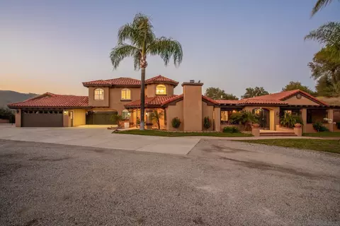 Exterior - 24922 Terreno Dr, Temecula, CA 92590 photo 13 of 26