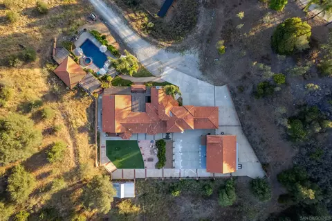 View/Area - 24922 Terreno Dr, Temecula, CA 92590 photo 1 of 3