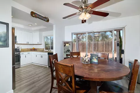 Dining - 14958 La Manda, Poway, CA 92064 photo 2 of 2