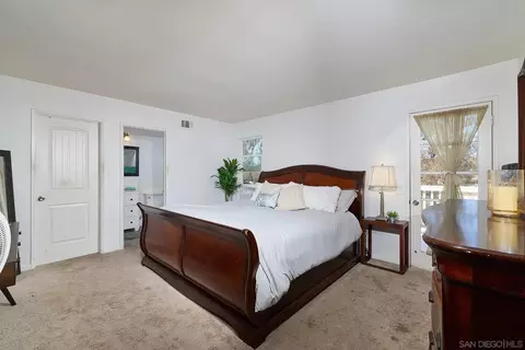 Bedroom - 14958 La Manda, Poway, CA 92064 photo 2 of 4