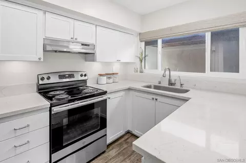 2600 Torrey Pines Rd #A32, La Jolla, CA 92037