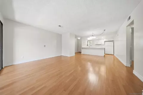 Living - 1257 E Grand Ave # D, Escondido, CA 92027 photo 3 of 5