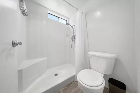 Bath - 1257 E Grand Ave # D, Escondido, CA 92027 photo 2 of 5
