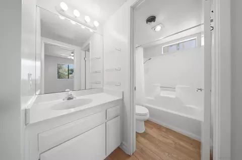 Bath - 1257 E Grand Ave # D, Escondido, CA 92027 photo 3 of 5