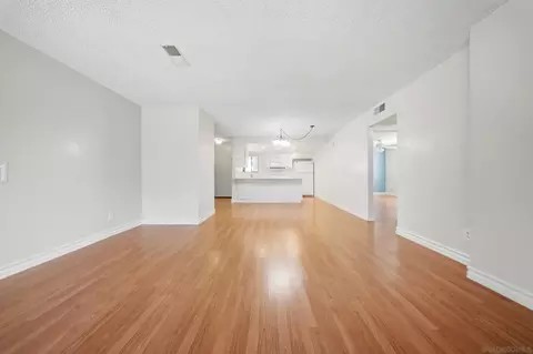 Living - 1257 E Grand Ave # D, Escondido, CA 92027 photo 4 of 5