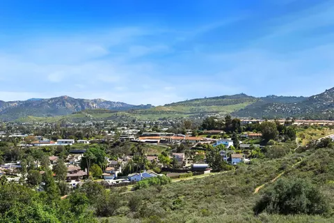 12437 Ridgeton Dr, Lakeside, CA 92040 photo 7