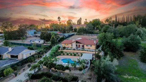 732 Hamilton Ln, Fallbrook, CA 92028 photo 3