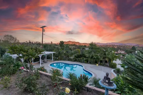 732 Hamilton Ln, Fallbrook, CA 92028 photo 4