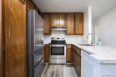 4651 Pico St #111, San Diego, CA 92109