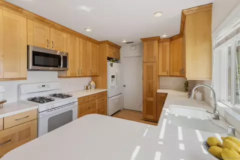 Kitchen - 13650 Ahwahnee Way, Poway, CA 92064 photo 1 of 3