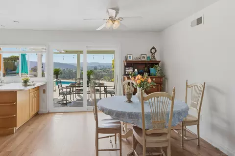 Dining - 13650 Ahwahnee Way, Poway, CA 92064 photo 2 of 2