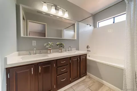 Bath - 1102 La Mesa, Spring Valley, CA 91977 photo 2 of 5