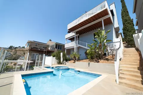Exterior - 1102 La Mesa, Spring Valley, CA 91977 photo 11 of 12