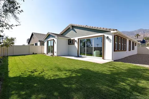 Exterior - 2 W Pine St, Altadena, CA 91001 photo 4 of 6