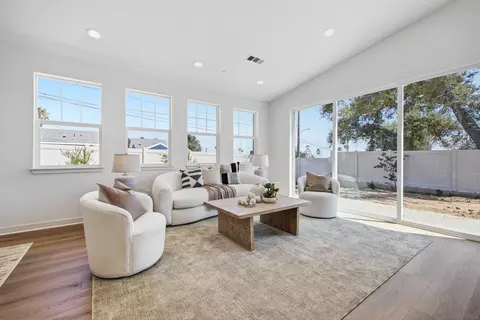 Living - 2 W Pine St, Altadena, CA 91001 photo 1 of 2