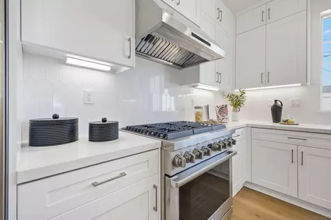 Kitchen - 2 W Pine St, Altadena, CA 91001 photo 4 of 6