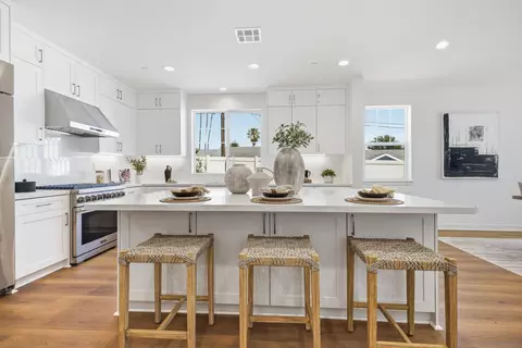 Kitchen - 2 W Pine St, Altadena, CA 91001 photo 2 of 6