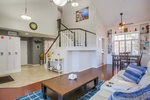 Living - 473 Avenida Canora, Oceanside, CA 92057 photo 3 of 6