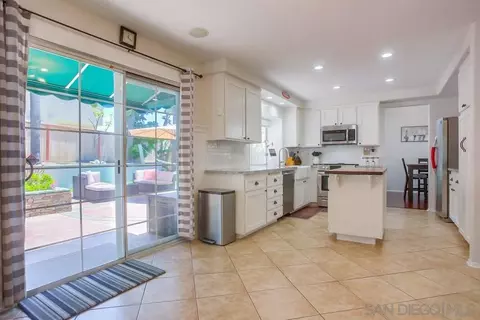 Kitchen - 473 Avenida Canora, Oceanside, CA 92057 photo 1 of 7