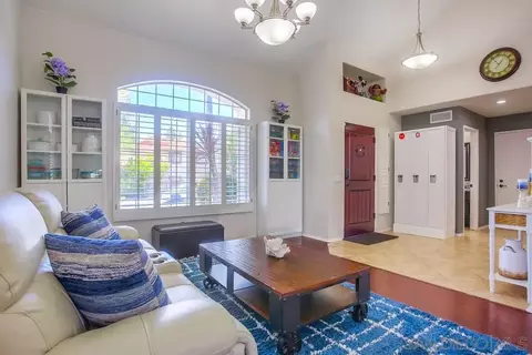 Entry Way - 473 Avenida Canora, Oceanside, CA 92057 photo 3 of 3