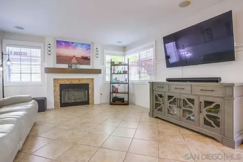 Living - 473 Avenida Canora, Oceanside, CA 92057 photo 6 of 6