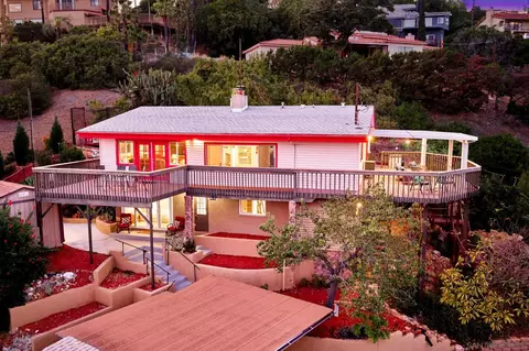 10562 Queen Ave, La Mesa, CA 91941