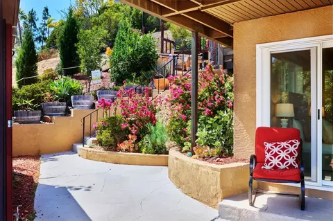 Exterior - 10562 Queen Ave, La Mesa, CA 91941 photo 2 of 4