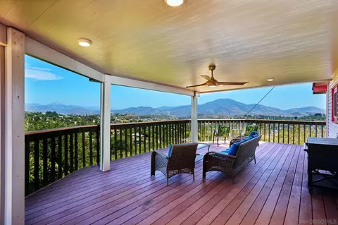 Exterior - 10562 Queen Ave, La Mesa, CA 91941 photo 1 of 4