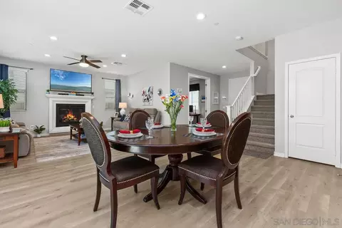 Dining - 4209 Francia Way, Oceanside, CA 92057 photo 3 of 3