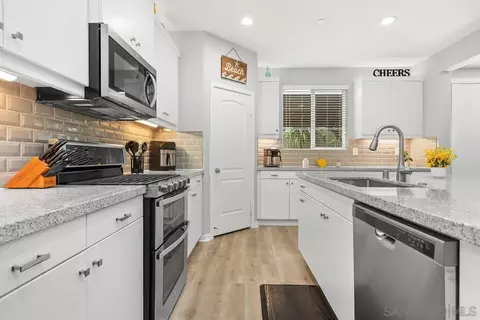Kitchen - 4209 Francia Way, Oceanside, CA 92057 photo 4 of 5