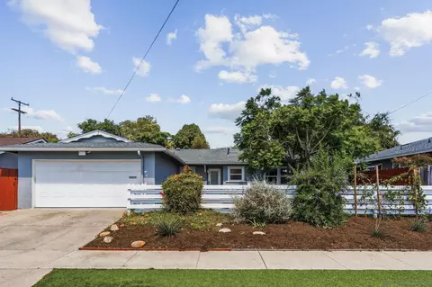 5217 Cole St, San Diego, CA 92117
