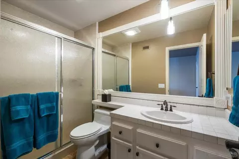 Bath - 16879 Saint Andrews, Poway, CA 92064 photo 9 of 10