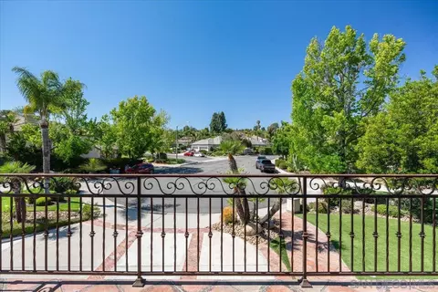 Exterior - 16879 Saint Andrews, Poway, CA 92064 photo 14 of 16