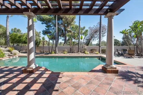Exterior - 16879 Saint Andrews, Poway, CA 92064 photo 6 of 16