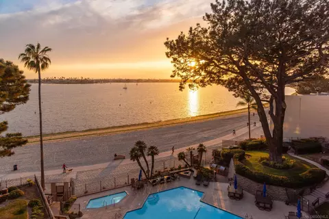 View/Area - 3940 Gresham St #251, San Diego, CA 92109 photo 2 of 13