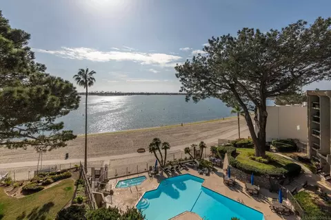 View/Area - 3940 Gresham St #251, San Diego, CA 92109 photo 7 of 13