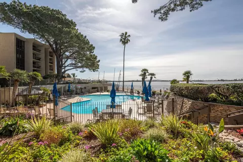 Exterior - 3940 Gresham St #251, San Diego, CA 92109 photo 1 of 8