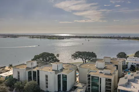 View/Area - 3940 Gresham St #251, San Diego, CA 92109 photo 8 of 13