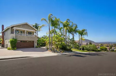 17766 Aguamiel, San Diego, CA 92127