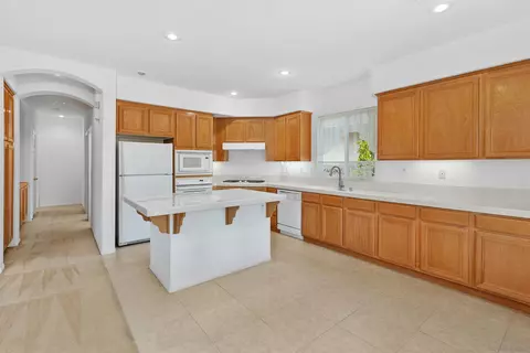 Kitchen - 31305 Gleneagles, Temecula, CA 92591 photo 1 of 4