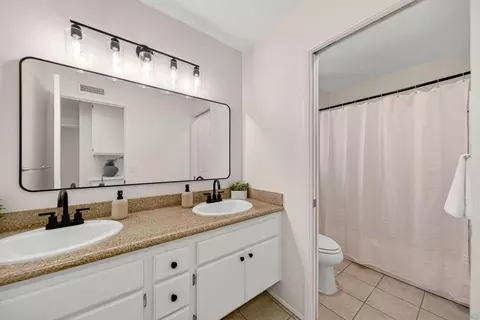 Bath - 2944 Cottingham St, Oceanside, CA 92054 photo 4 of 4