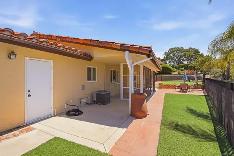Exterior - 28221 Stonington Way, Escondido, CA 92026 photo 4 of 14