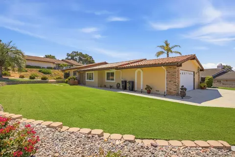 Exterior - 28221 Stonington Way, Escondido, CA 92026 photo 5 of 14