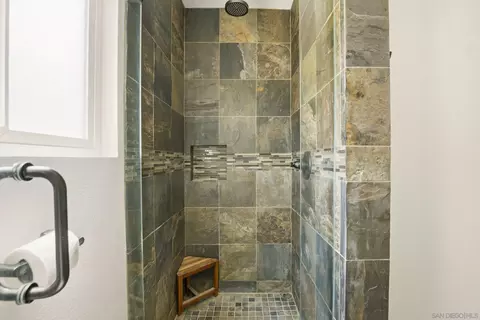 Bath - 28221 Stonington Way, Escondido, CA 92026 photo 4 of 5