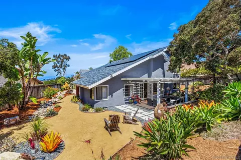 1141 Cerro Largo Dr, Solana Beach, CA 92075