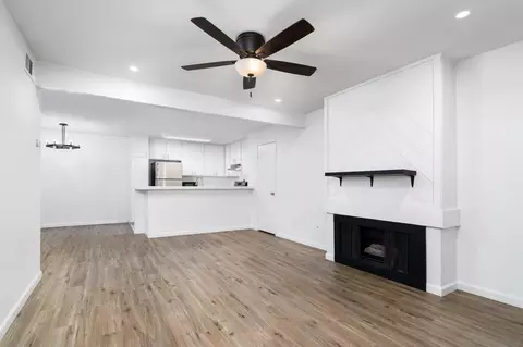 9249 Village Glen Dr #102, San Diego, CA 92123