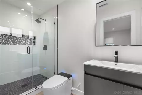 Bath - 1339 Higgins, Oceanside, CA 92058 photo 3 of 4