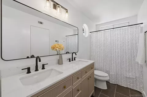Bath - 2214 Brookhaven, Vista, CA 92081 photo 2 of 5