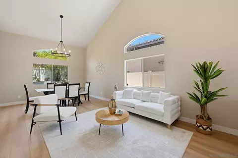 Living - 2214 Brookhaven, Vista, CA 92081 photo 2 of 5